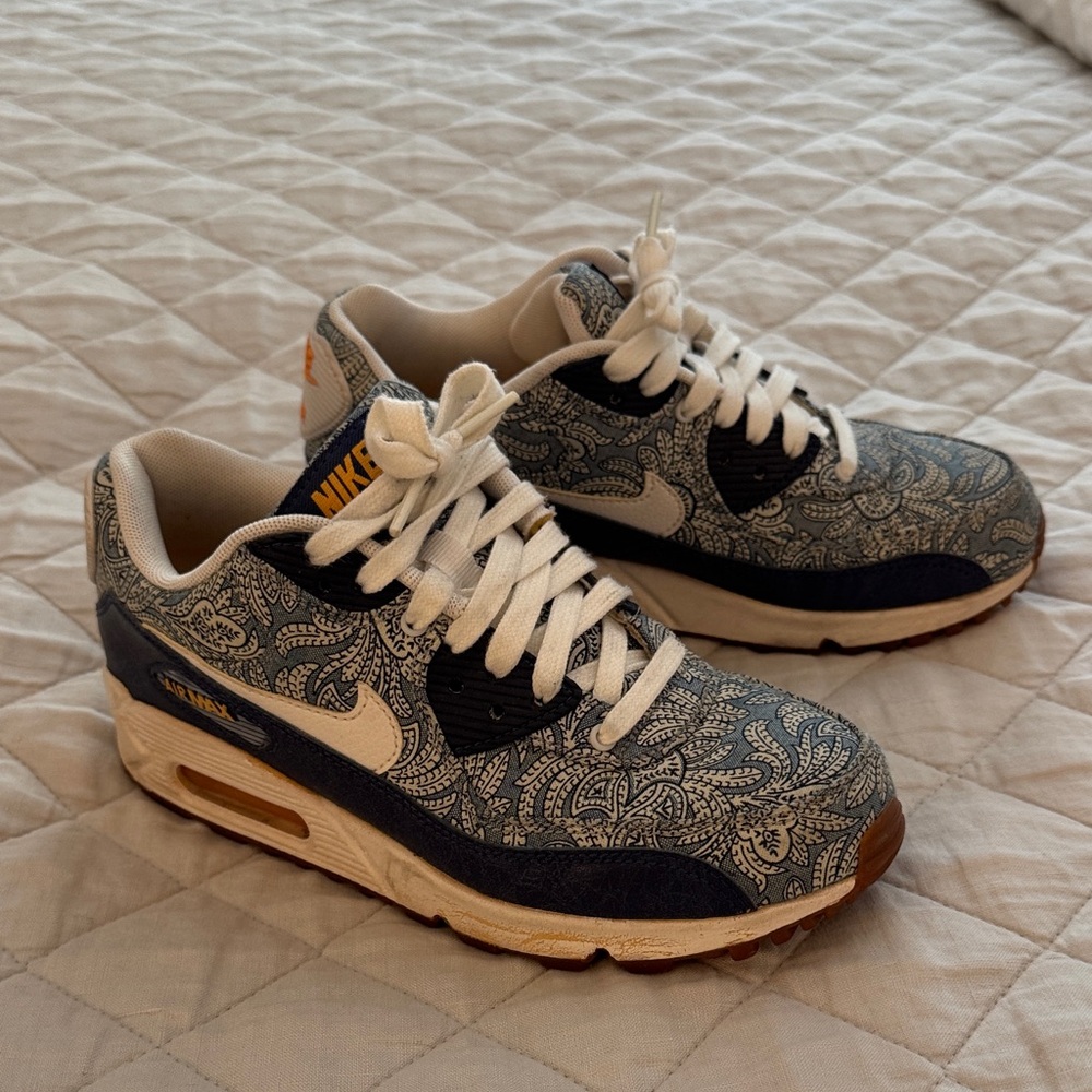 Nike Air Max Paisley Sneakers